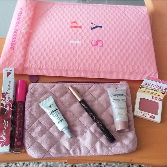 ipsy Handbags - valentine's 2020 purse